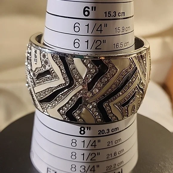 Vintage Zebra Hinged Cuff Bracelet - Picture 4 of 5